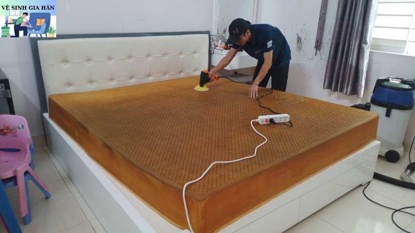 Làm sạch nệm
